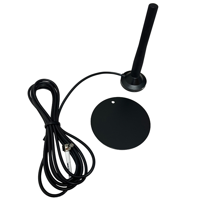 LTEルーター TC700 オプション外部アンテナに鉄板プレートが標準同梱!